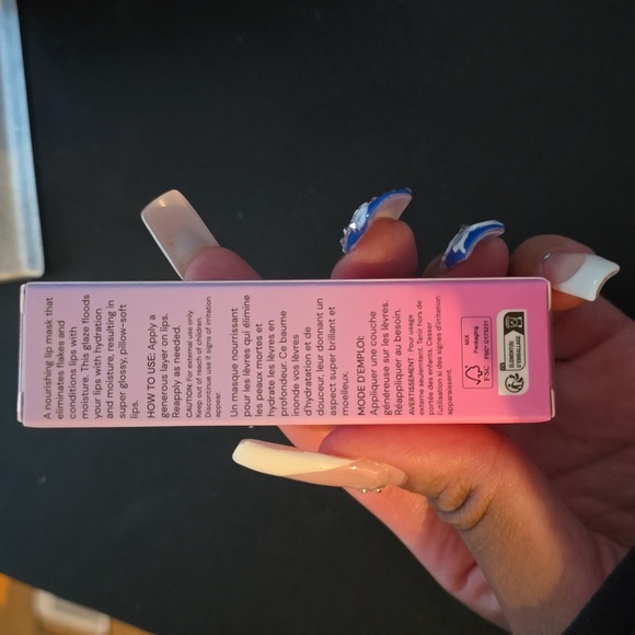 Glossmetics Sweet Peach Lip Glaze - Picture 3 of 3